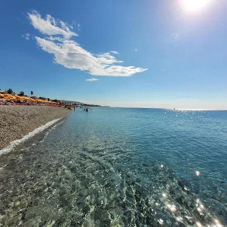 House Torre Galea 아파트 마리나디지오이사이오니카